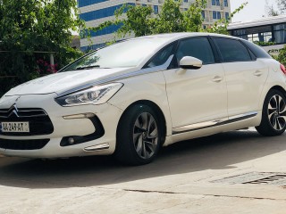 Citroen DS5