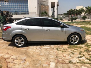 Ford Focus SE 2012